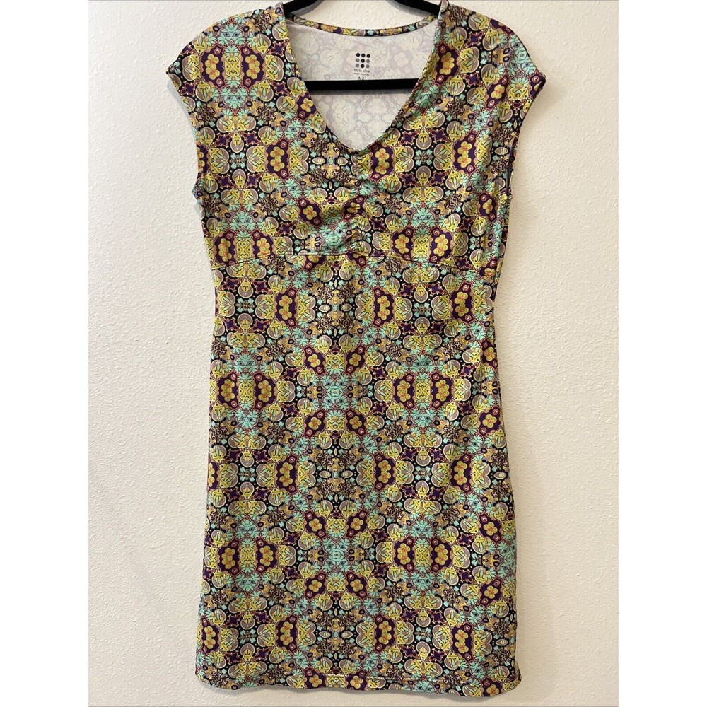 Title Nine Diamalete Dress Medium V-Neck Stretch‎ Athletic Golf Geometric Tennis